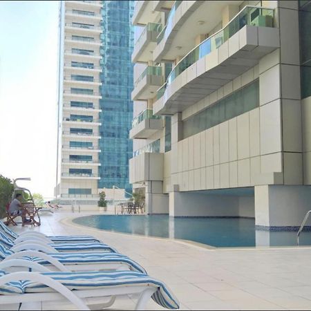 Next'House - Skyview Host Vandrerhjem Dubai Eksteriør bilde