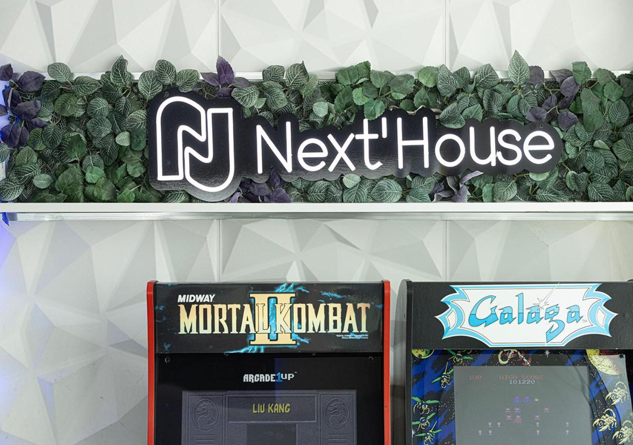 Next'House - Skyview Host Vandrerhjem Dubai Eksteriør bilde