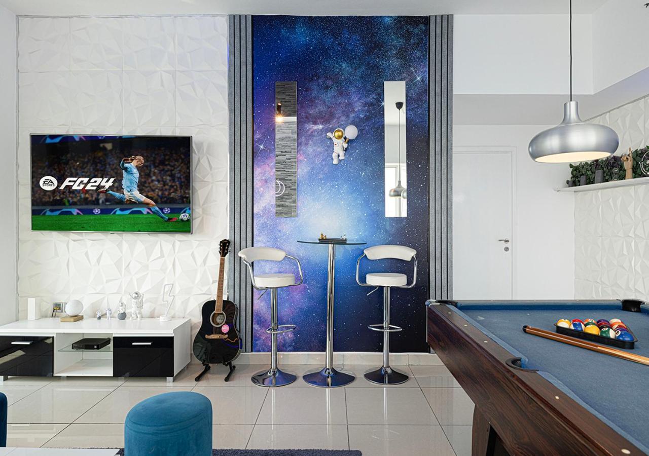 Next'House - Skyview Host Vandrerhjem Dubai Eksteriør bilde